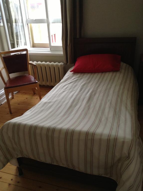 Le Gite Des Soeurs Saint-Luc-de-Vincennes Kamer foto